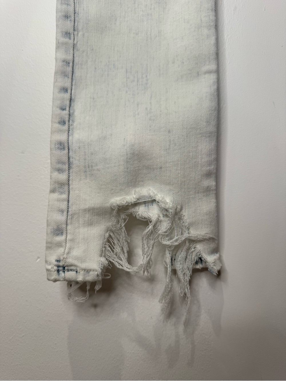 L’AGENCE High Waist Slim Harmon Jeans Electra Acid Wash Distressed Raw Hem 25 - Picture 7 of 14